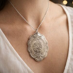 1991 Towle Sterling Silver Floral Medallion Christmas Ornament/Pendant